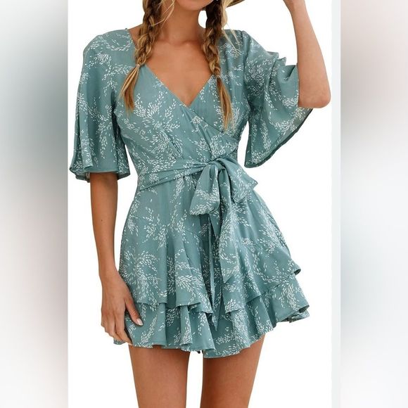 Pants - Princess Polly Women’s Louie Open Back Romper Size 6